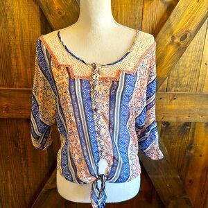 Belle Du Jour Light Weight Semi Sheer Blouse Size Medium
